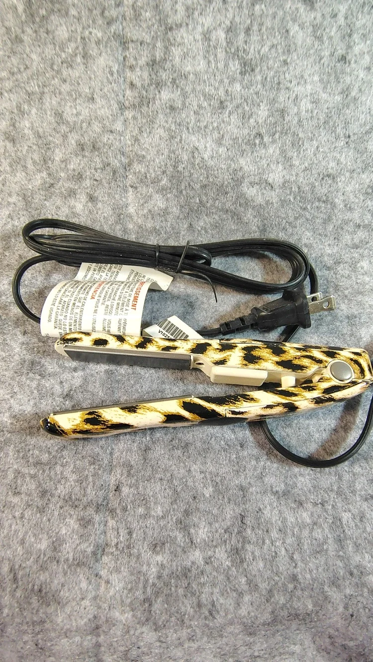 BaBylissPRO Nano Titanium Mini Flat Iron 6in Travel Vacation